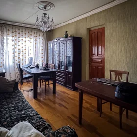 In Baku 100.0 m² apartment is for sale - Image 4
