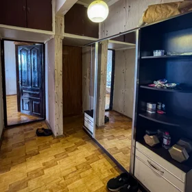 In Baku 100.0 m² apartment is for sale - Image 10