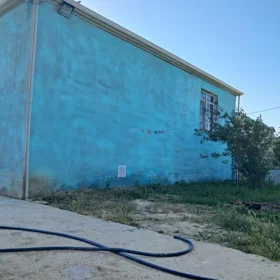 In nan 100.0 m² house with 3.0 rooms is for sale - Image 2