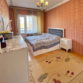 In Baku 80.0 m² apartment is for sale - Image 3