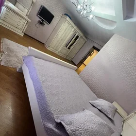 In Baku 230.0 m² apartment is for sale - Image 6