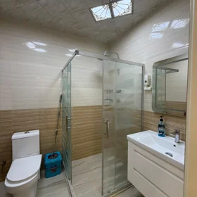 In Baku 130.0 m² apartment is for sale - Image 2
