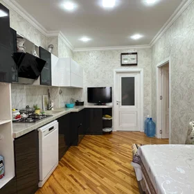 In Baku 85.0 m² apartment is for sale - Image 8