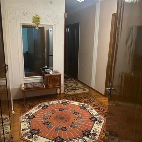 In Baku 100.0 m² apartment is for sale - Image 10