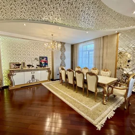In Səbail rayonu 210.0 m² apartment is for sale - Image 2