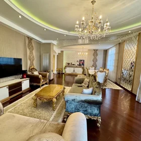In Səbail rayonu 210.0 m² apartment is for sale - Image 4