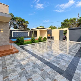 In Xəzər rayonu 170.0 m² house with 4.0 rooms is for sale - Image 2