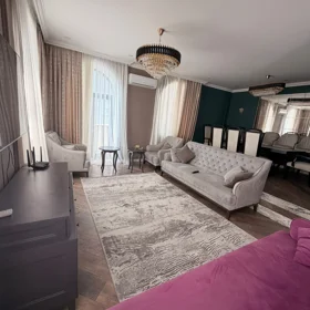 In Baku 345.0 m² apartment is for rent - Image 5