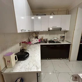 In Baku 110.0 m² apartment is for sale - Image 4
