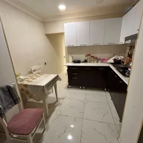 In Baku 110.0 m² apartment is for sale - Image 5