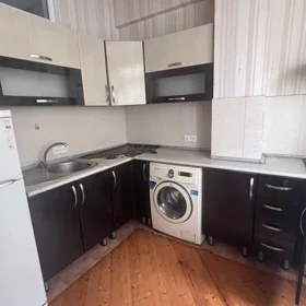 In Baku 70.0 m² apartment is for rent - Image 10