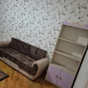 In Baku 70.0 m² apartment is for rent - Image 3