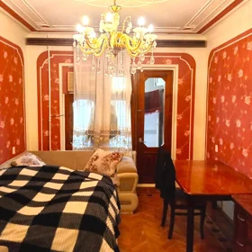 In Baku 120.0 m² apartment is for sale - Image 8
