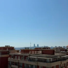 In Baku nan m² apartment is for sale - Image 8