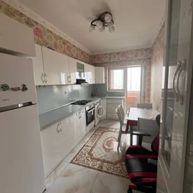 In Baku 110.0 m² apartment is for rent - Image 2