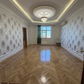 In Baku nan m² apartment is for sale - Image 9
