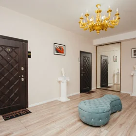 In Baku 170.0 m² apartment is for rent - Image 10