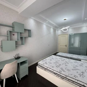 In Baku 150.0 m² apartment is for rent - Image 2