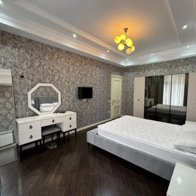 In Baku 150.0 m² apartment is for rent - Image 7