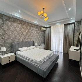 In Baku 150.0 m² apartment is for rent - Image 8