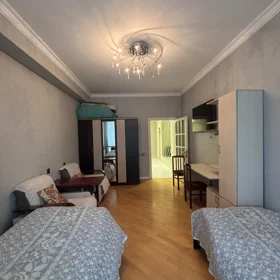 In Baku 130.0 m² apartment is for sale - Image 2
