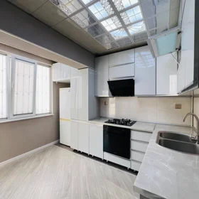 In Baku 85.0 m² apartment is for rent - Image 3