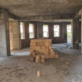 In Baku 210.0 m² apartment is for sale - Image 7