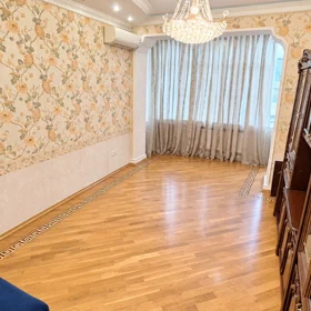 In Baku 160.0 m² apartment is for rent - Image 3