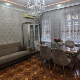 In Baku 70.0 m² apartment is for rent - Image 2