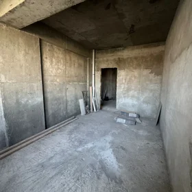 In Baku 135.0 m² apartment is for sale - Image 4