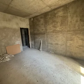 In Baku 135.0 m² apartment is for sale - Image 8