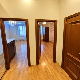 In Baku 53.0 m² apartment is for sale - Image 5