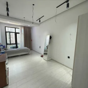 In Baku nan m² apartment is for sale - Image 7