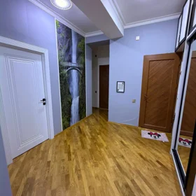 In Baku 93.0 m² apartment is for sale - Image 6