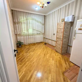 In Baku 93.0 m² apartment is for sale - Image 10