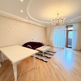 In Baku 130.0 m² apartment is for sale - Image 3