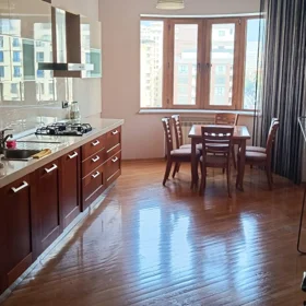 In Baku 160.0 m² apartment is for rent - Image 6