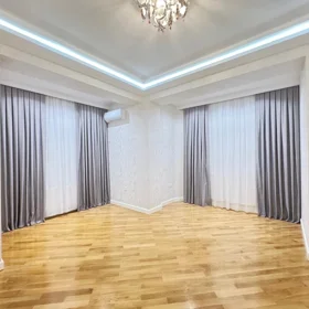 In Baku 156.0 m² apartment is for sale - Image 9