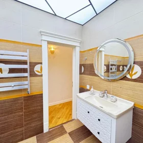 In Baku 156.0 m² apartment is for sale - Image 10