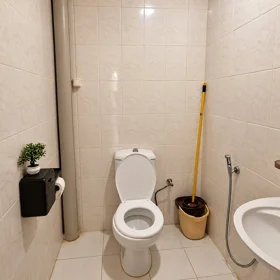 In Baku 105.0 m² apartment is for sale - Image 2