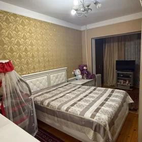 In Baku 80.0 m² apartment is for sale - Image 3