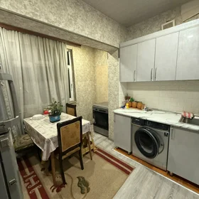 In Baku 80.0 m² apartment is for sale - Image 6
