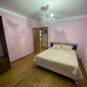 In Baku 70.0 m² apartment is for sale - Image 6