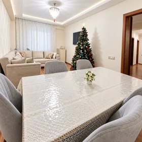 In Baku 129.0 m² apartment is for sale - Image 4