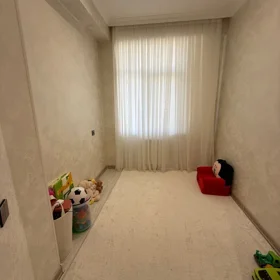 In Baku 80.0 m² apartment is for sale - Image 9