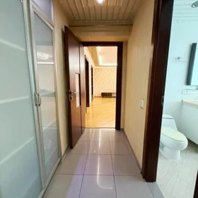In Baku 120.0 m² apartment is for rent - Image 2