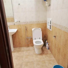 In Baku 65.0 m² apartment is for rent - Image 2