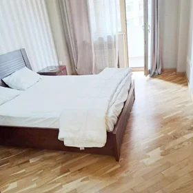 In Baku 65.0 m² apartment is for rent - Image 3