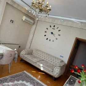 In Baku 90.0 m² apartment is for sale - Image 2