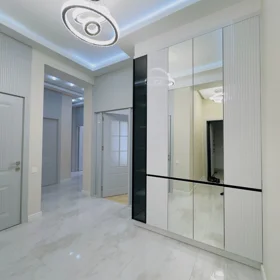 In Baku 103.0 m² apartment is for sale - Image 3